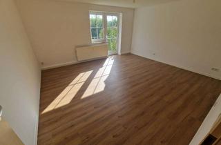 Wohnung mieten in Halsbacher Weg, 09627 Hilbersdorf, Schöne 4 Raumwohnung im Grünen + Balkon + Garten + Badewanne