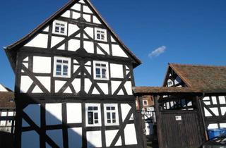 Wohnung mieten in Sepp Herberger Straße XX, 35094 Lahntal, Erdgeschoss 2 ZKB - hübsches Hofensemble in Lahntal-Sarnau