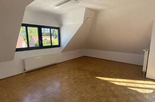 Wohnung mieten in Enscheder Straße 45, 48599 Gronau, Wohnen mit Ausblick & Charme: Zwei-Zimmer-Dachgeschosswohnung in Gronau