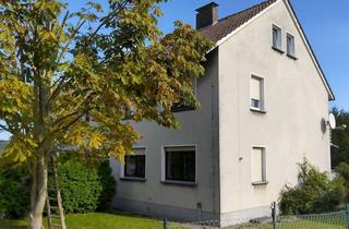 Mehrfamilienhaus kaufen in Schwalbenweg, 32699 Extertal, Mehrfamilienhaus, 3 Wohnungen, voll vermietet
