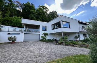Einfamilienhaus kaufen in 97688 Bad Kissingen, Freistehendes Einfamilienhaus mit ELW und herrlichem Ausblick