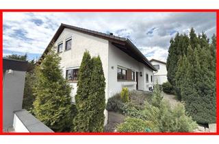 Einfamilienhaus kaufen in 71720 Oberstenfeld, Großzügiges Einfamilienhaus mit Einliegerwohnung in guter Lage!