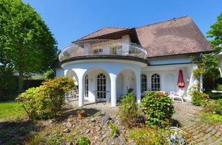 Villa kaufen in 52525 Heinsberg, Romantische Landhausvilla mit ELW in Bestlage von Heinsberg