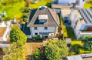 Einfamilienhaus kaufen in 51379 Opladen, Freistehendes und charmantes Einfamilienhaus in zentraler Wohnlage von Opladen sucht neue Eigentümer