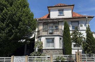 Villa kaufen in 69502 Hemsbach, Zweifamilienhaus mit Villencharakter in bester Lage von Hemsbach