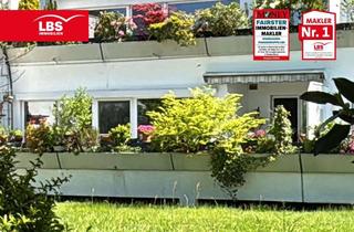 Wohnung kaufen in 46286 Dorsten, Wohnen auf einer Ebene: 4,5 Zimmer-Charme mit Balkon und Gartenblick!