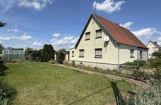 Doppelhaushälfte kaufen in 01561 Wildenhain, Doppelhaushälfte mit Kamin, in ruhiger Lage - nahe der Kleinraschützer Heide