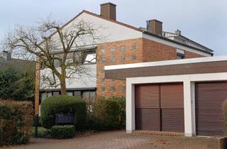 Einfamilienhaus kaufen in 34414 Warburg, Einfamilienhaus mit Bürotrakt in bevorzugter Lage von Warburg – Wohnen & Arbeiten vereint