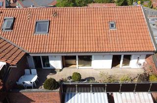 Wohnung kaufen in 48485 Neuenkirchen, Neuenkirchen - IMMOBILIEN GUMNIOR präsentiert: hochwertige, barrierefreie Eigentumswohnung mit großer Dachterrasse und Doppelcarport im Ortskern von Neuenkirchen