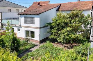 Wohnung kaufen in Büchelberger Straße 17, 76751 Jockgrim, Jockgrim: EFH mit Garten, Garage, Werkstatt