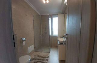 Wohnung mieten in Biebergstraße, 57482 Wenden, Stilvolle, gepflegte 1,5-Raum-Wohnung mit Balkon und Einbauküche in Wenden