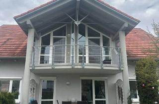 Wohnung mieten in 88433 Schemmerhofen, Helle, sonnige 4,5-Zimmer-Wohnung mit Balkon und Gartenblick in Schemmerhofen