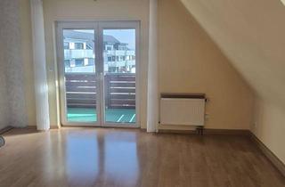 Wohnung mieten in 61184 Karben, Lichtdurchflutete 4-Zimmer-Maisonettewohnung mit Balkon, EBK, 2 Pkw-Stellplätze