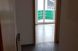 Wohnung mieten in Grabenstraße 37-39, 71540 Murrhardt, Modernisierte Dachgeschosswohnung mit drei Zimmern sowie 2x Balkon und EBK in Murrhardt