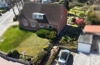Doppelhaushälfte kaufen in 23774 Heiligenhafen, HEILIGENHAFEN / Doppelhaushälfte mit großem Garten, Obstbäumen, Gartenhaus auf 840m² Grundstück