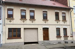 Mehrfamilienhaus kaufen in 38364 Schöningen, Vielseitiges Mehrfamilienhaus mit Hinterhaus und Entwicklungspotenzial