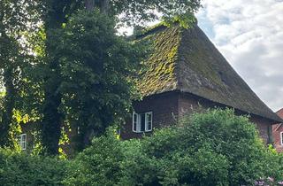 Immobilie mieten in Vogelsang, 23669 Timmendorfer Strand, Gemütliche 3-Zimmerwohnung in denkmalgeschütztem ehemaligen Bauernhaus