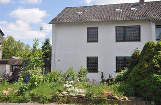 Haus kaufen in 50374 Erftstadt, Lechenich-Bestlage: Solides Drei(Zwei)parteienhaus mit Garten, Doppelgarage, Terrasse, Loggia