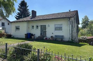 Einfamilienhaus kaufen in Mühlham 14, 94474 Vilshofen, Solides Einfamilienhaus in Hanglage mit viel Potenzial – Wohnen auf einer Ebene