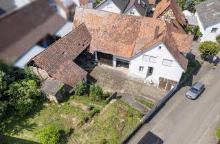 Einfamilienhaus kaufen in Freiherr-Vom-Stein-Straße 10, 75045 Walzbachtal, Großes Grundstück mit Scheune und kleinem Einfamilienhaus
