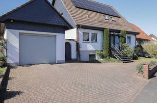 Einfamilienhaus kaufen in Karl-Schmalbach-Straße, 36355 Grebenhain, Naturnah wohnen, flexibel nutzen: Großzügiges EFH mit Gartenidylle und Potenzial in Grebenhain