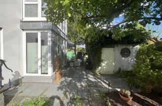 Wohnung kaufen in 86391 Stadtbergen, 3-Zimmer-Terrassenwohnung mit Gartenanteil, EBK und Einzelgarage in Leitershofen - ohne Makler