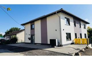Wohnung mieten in Zum Hohlen Stein 38b, 57223 Kreuztal, Neubau 2-Zimmer-Wohnung mit Balkon und Einbauküche in Kreuztal
