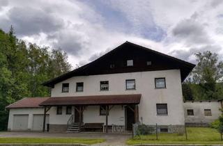 Haus kaufen in Neurittsteig, 93453 Neukirchen, Geräumiges, günstiges 9-Raum-Haus in Neukirchen b.Hl.Blut Neukirchen bei Heiligen Blut