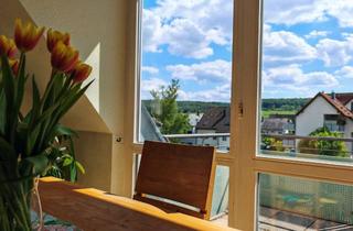 Wohnung kaufen in 75397 Simmozheim, Lichtdurchflutete 3,5 Zimmer Maisonette-Wohnung in Simmozheim – zentral, ruhig und sonnig