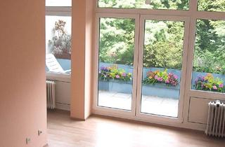 Wohnung kaufen in Am Pichelssee, 13595 Spandau, Charmante 1,5-Zimmer-Wohnung mit großer Terrasse in ruhiger Lage