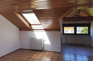 Wohnung mieten in 75228 Ispringen, Freundliche und gepflegte 2,5-Zimmer-Dachgeschosswohnung mit Einbauküche in Ispringen