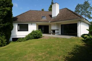 Villa kaufen in 25451 Quickborn, Grundriss mit Flair trifft Potential - Lichtdurchflutete Immobilie in grüner Lage von Quickborn
