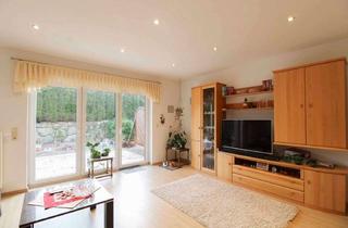 Anlageobjekt in 25712 Burg, Ebenerdig wohnen oder ausbauen: Gepflegtes Reihenmittelhaus mit kleinem Garten