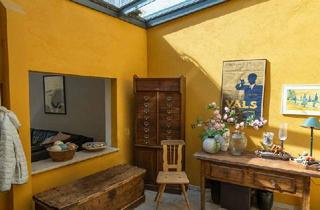 Wohnung kaufen in 97070 Würzburg, Einzigartige Maisonette mit Garten in der Altstadt