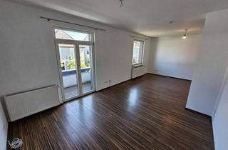 Wohnung kaufen in 63263 Neu-Isenburg, Top ausgestattete 2 Zimmer-Altbau-Wohnung + 2 Balkone (West und Ost) nähe REWE-Center