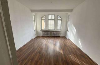Wohnung mieten in Hafenstraße 196, 27568 Lehe, Gemütliche Altbauwohnung in der Hafenstraße mit neuem Laminat und großem Badezimmer