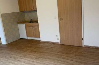 Wohnung mieten in Himmeläcker Ring, 91459 Markt Erlbach, 2-Zimmer-Wohnung mit Bad und Küche + 1 Zimmer und Toilette außerhalb der Wohnung