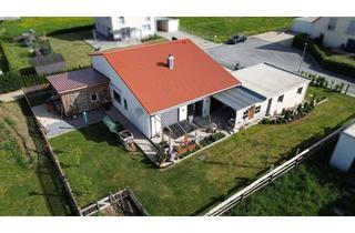 Haus kaufen in 91796 Ettenstatt, Moderner Bungalow mit Garten und großzügigen Garagenflächen