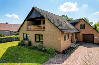 Einfamilienhaus kaufen in 26835 Hesel, Selten und vielseitig – Familienhaus mit Pool, Wintergarten und Renditechance