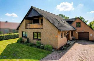 Einfamilienhaus kaufen in 26835 Hesel, Selten und vielseitig – Familienhaus mit Pool, Wintergarten und Renditechance