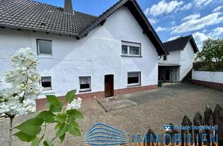 Doppelhaushälfte kaufen in 53945 Blankenheim, Ihre Wohlfühloase wartet! Doppelhaushälfte mit Garten im idyllischen Dorf Uedelhoven.