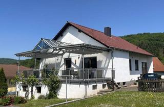 Haus kaufen in Am Luessgraben, 66885 Bedesbach, Ein Ort zum Aufblühen: Lichtdurchflutetes Wohnhaus mit Garten & Sonnenterrasse in Traumlage