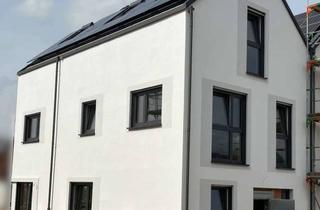 Haus mieten in 93096 Köfering, Moderne KfW55-DHH mit EBK in Köfering, Erstbezug