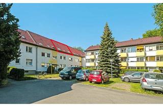 Wohnung kaufen in Alt-Lankwitz 19 E, 12247 Lankwitz, Ruhige, grüne Wohnlage, großer Balkon! Leerstehende Dachgeschoss-Eigentumswohnung in Berlin-Lankwitz