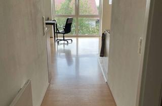Wohnung mieten in Am Weinkastel 13, 55270 Klein-Winternheim, Helle Wohnung mit Einbauküche und Außenstellplatz – ideal für Singles