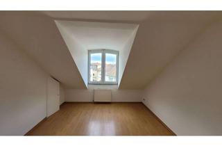 Wohnung mieten in 32257 Bünde, Frisch renovierte Dachgeschosswohnung in der Eschstraße Bünde mit Blick zum Kirchplatz