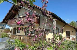 Haus kaufen in 86825 Bad Wörishofen, Platz für Generationen: Großzügiges Zweifamilienhaus mit Charme