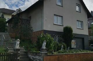 Einfamilienhaus kaufen in 97950 Großrinderfeld, Großrinderfeld - Großzügiges Zweifamilienhaus mit schönem Garten