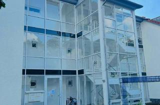 Wohnung kaufen in 14974 Ludwigsfelde, 3-Zimmer-Anlageobjekt mit EBK, 2 Balkonen & Stellplatz im Grünen