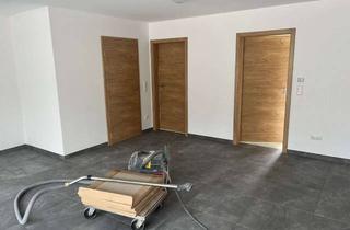 Wohnung mieten in Tückelhäuser Straße 46, 97199 Ochsenfurt, Erstbezug nach Sanierung mit Terrasse und Einbauküche: Geschmackvolle 3-Zimmer-Wohnung in Ochsenfurt